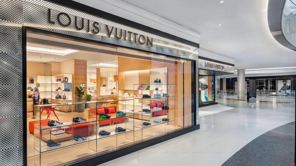 Louis Vuitton Marketing Mix