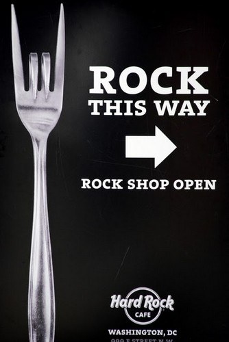 Marketing Mix of Hard Rock Cafe