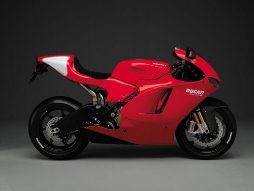 #10 Ducati Desmosedici D 16RR NCR M16