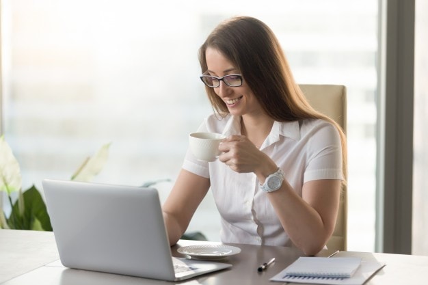 Advantages of Hot Desking