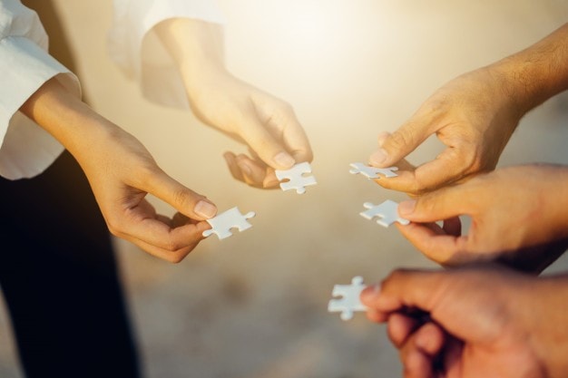 Employee survey questions related to employee engagement