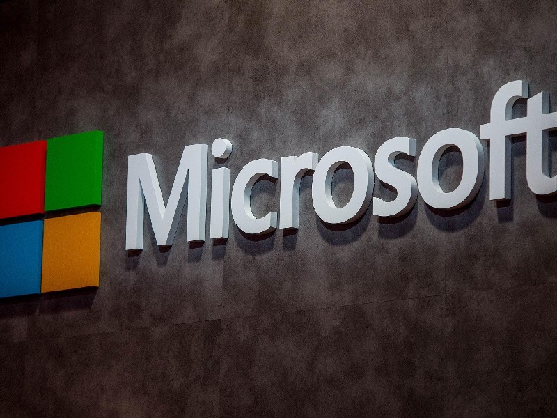 Decoding the Business Model of Microsoft