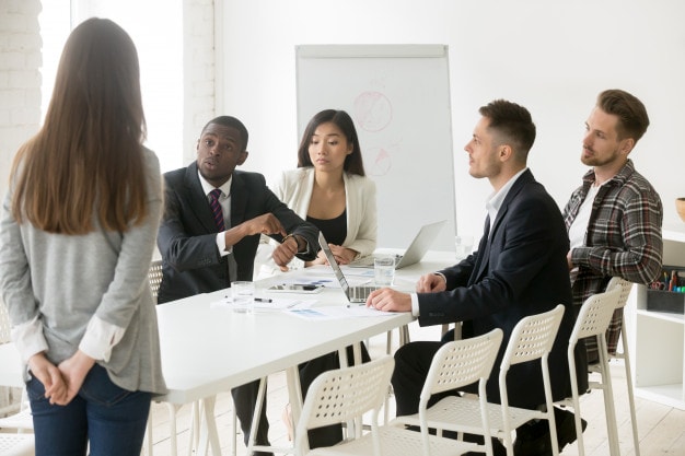 Important tips of business meeting etiquette