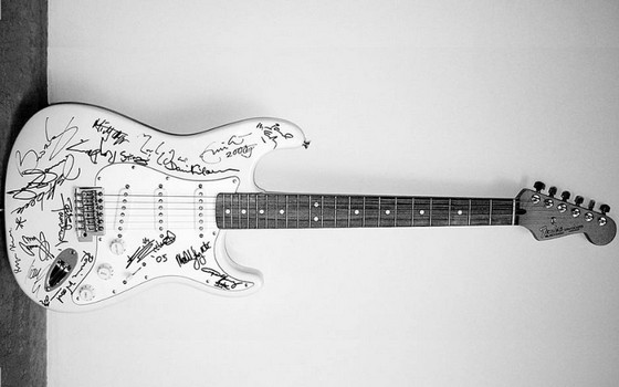 Reach Out to Asia_ Charity Fender Stratocaster